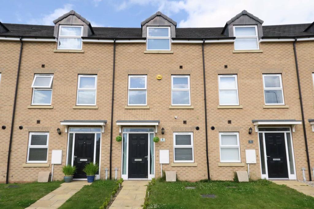 Oak Road, Market Weighton 3 bed townhouse £210,000
