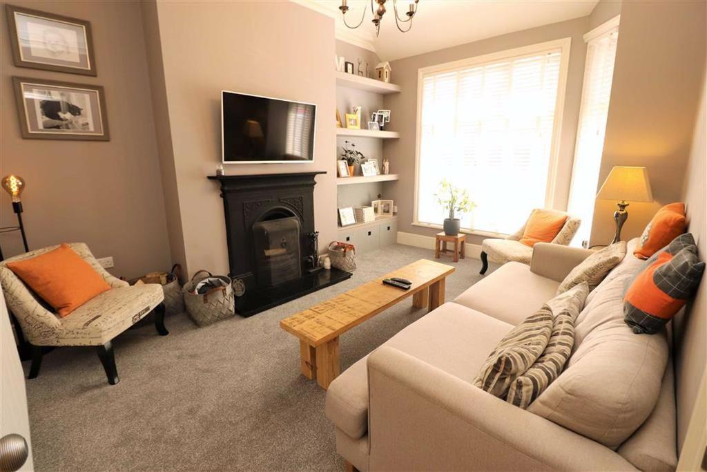Kingshill Road, Chorlton Green... 2 bed terraced house £385,000