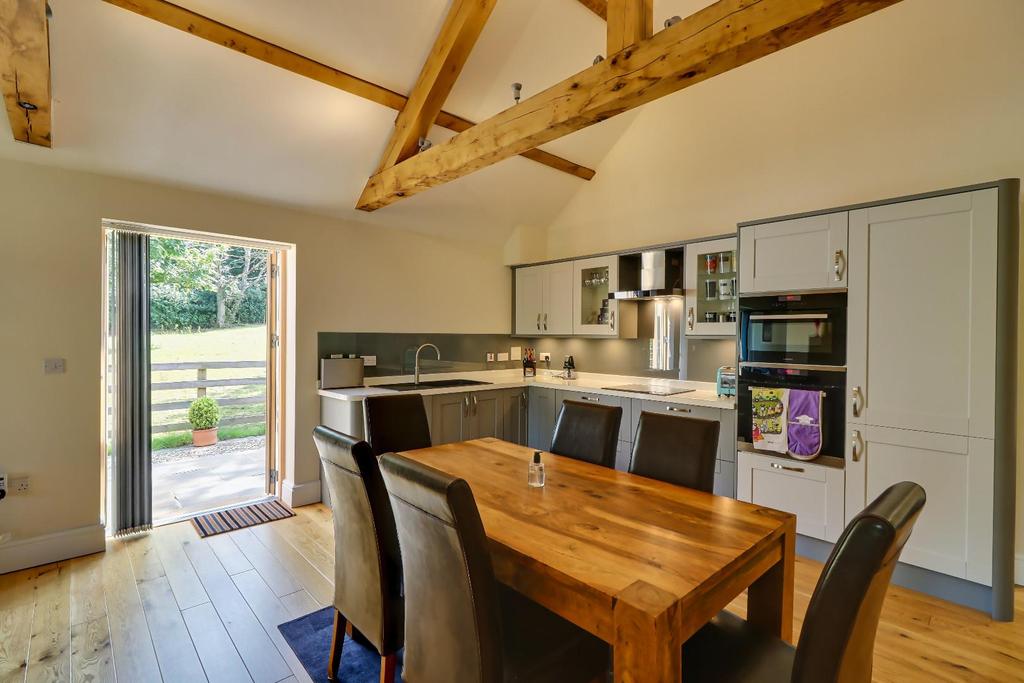 Dining kitchen