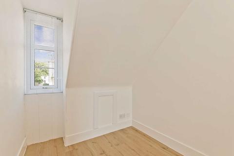 2 Victoria Place, Union Street, Coupar Angus, PH13 9AQ
