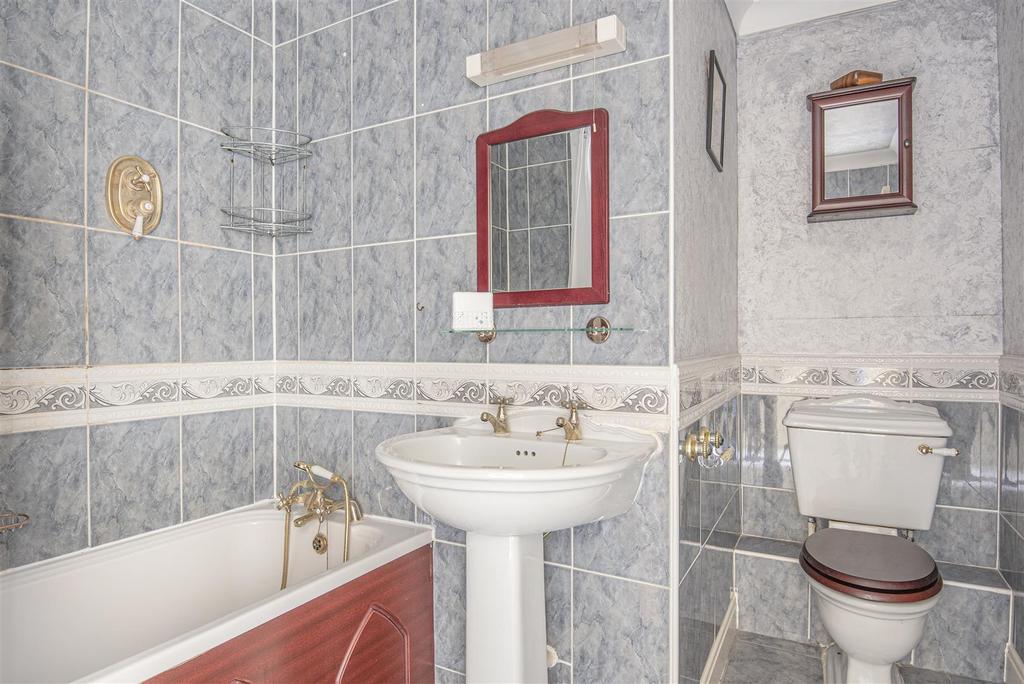 Family bathroom