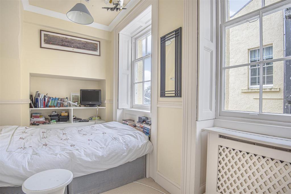 Bedroom 3/Study