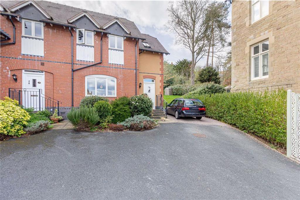 6a College Road, Malvern 2 bed semidetached house £345,000