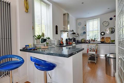 5 Beatrice Walk, Bexhill-on-sea, TN39 4EW