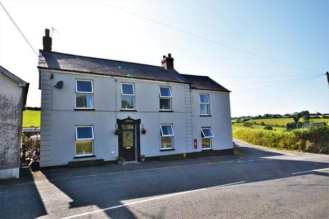 Henfwlch House Henfwlch Road, Carmarthen, SA33 6AA