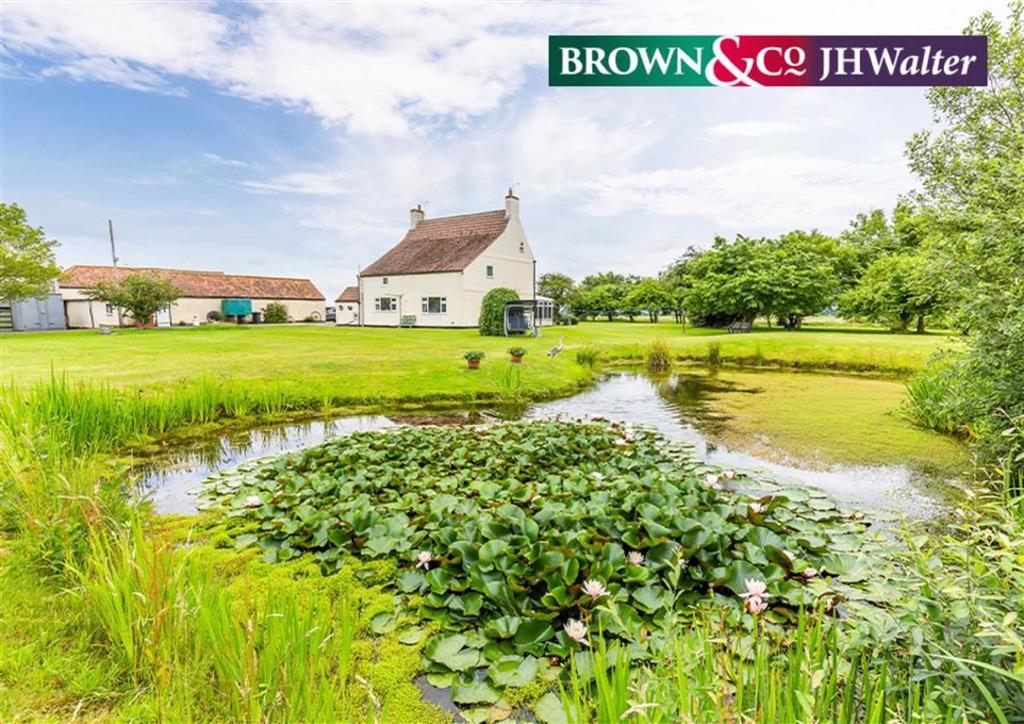 Barlings Lane, Barlings, Lincoln, Lincolnshire 5 bed detached house £