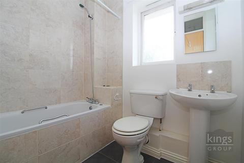 18 Beanacre Close, London, E9 5LB
