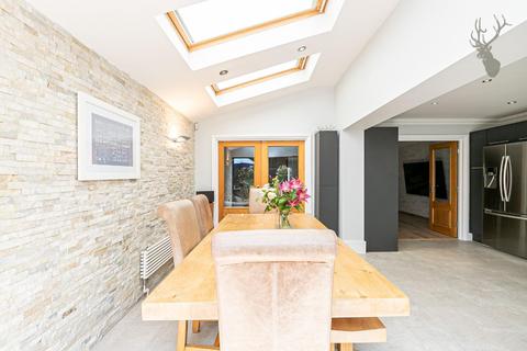 57c Morgan Crescent, Theydon Bois, Epping, CM16 7DU