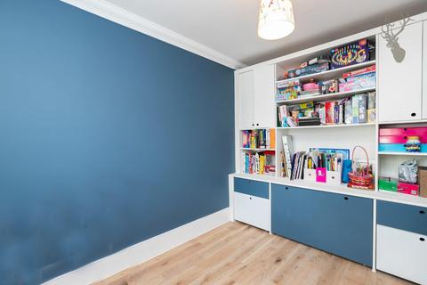 57c Morgan Crescent, Theydon Bois, Epping, CM16 7DU