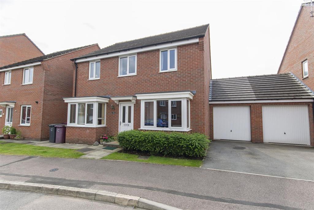 Hetton Drive, Clay Cross, Chesterfield 4 bed detached house for sale