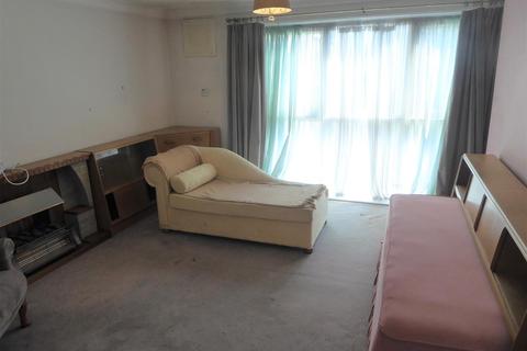 40 Harris Close, Hounslow, TW3 4JU
