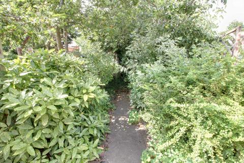 29 Amherst Road, Reading, RG6 1NU