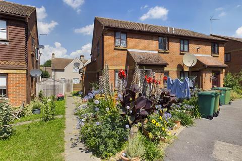16 Dutch Barn Close, Stanwell, Staines-upon-thames, TW19 7NG