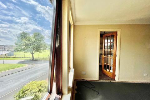 1/2, 1 Kildale Road, Lochwinnoch, PA12 4DF