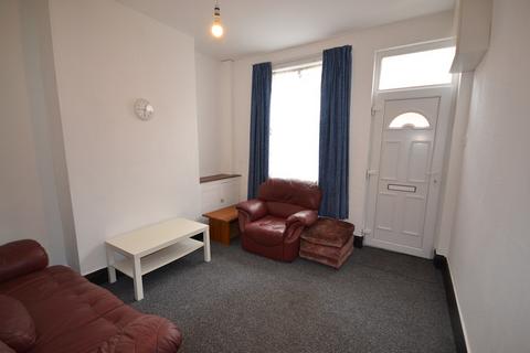 2 bedroom terraced house to rent - Highfield Road, Stoke CV2 4GT