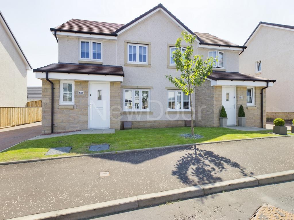 Drumbeg Road, PA7 3 bed semidetached house for sale £210,000