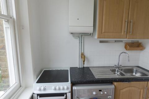 Flat 4, 16 Alexandra Grove, London, N4 2LF