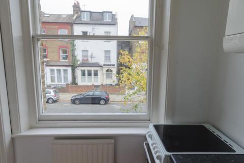 Flat 4, 16 Alexandra Grove, London, N4 2LF