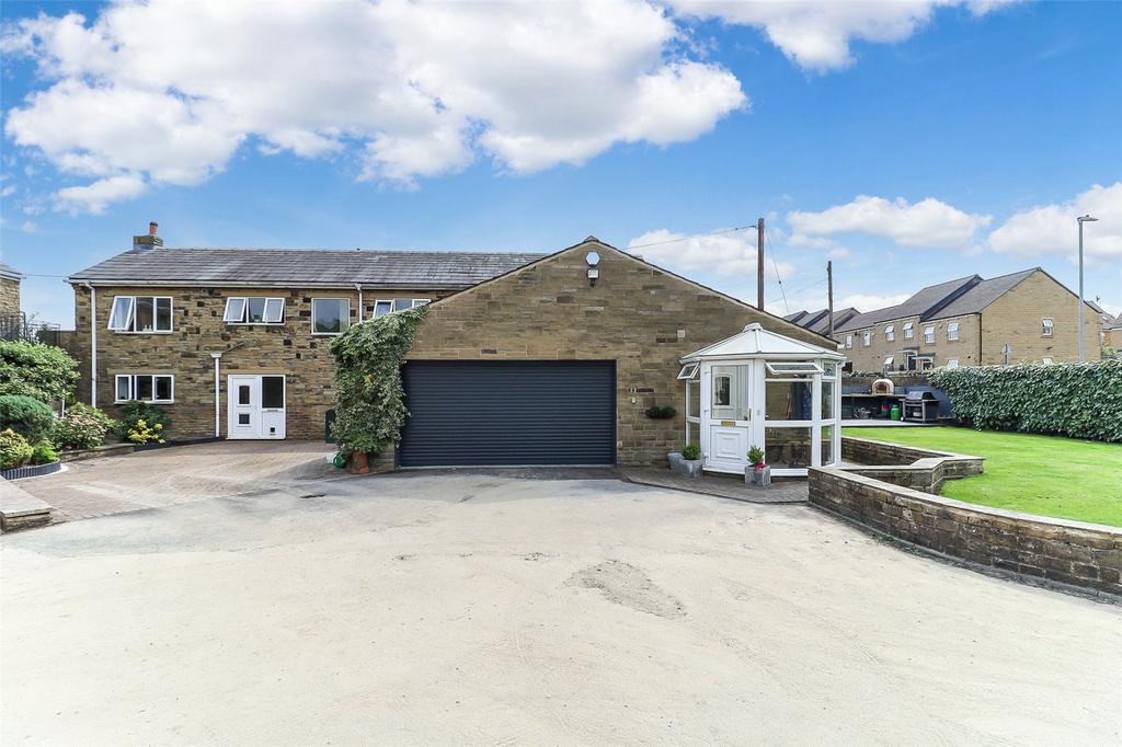 Scholes Lane, Scholes, Cleckheaton, BD19 4 bed detached house £520,000