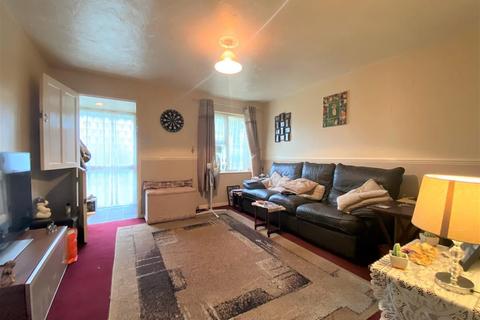 109 Abbotswood Way, Hayes, UB3 3PG