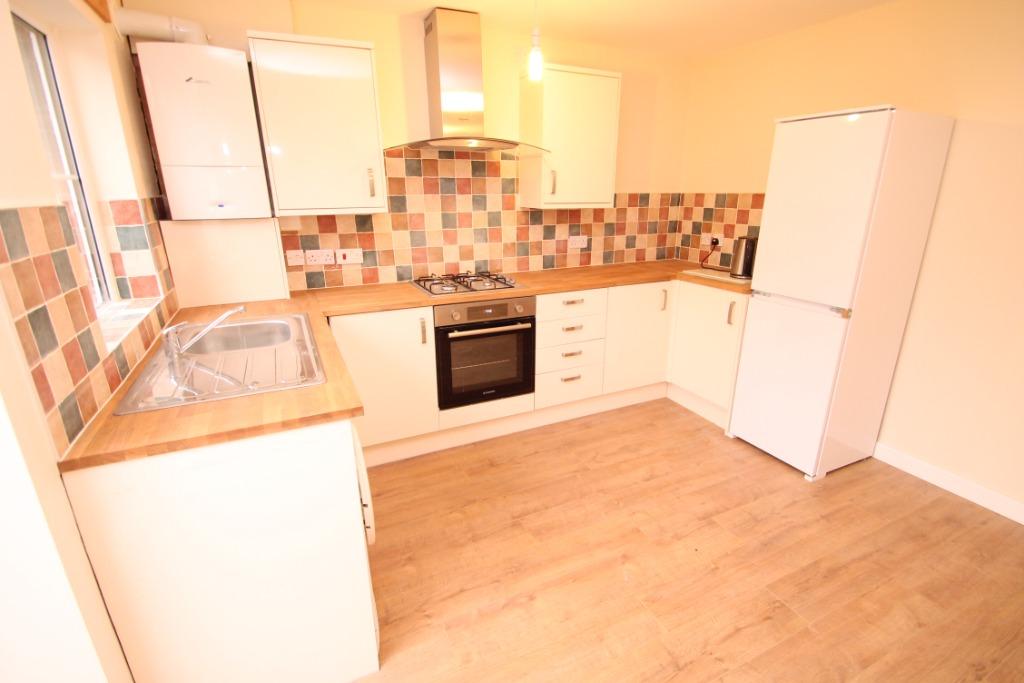 Petworth Close, Sharston, Manchester, M22 2 bed end of terrace house