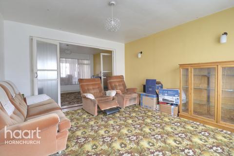 87 Hedingham Road, Hornchurch, RM11 3QH
