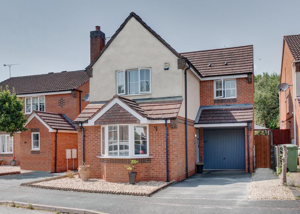 Shireland Lane, Brockhill, Redditch B97 6UB 3 bed detached house £290,000