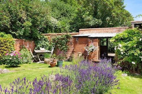 9 Woodbury Road, Clyst St George, Exeter, EX3 0RF