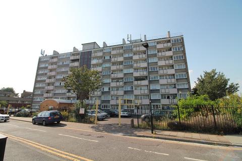 36 Comyns Close, London, E16 4JJ
