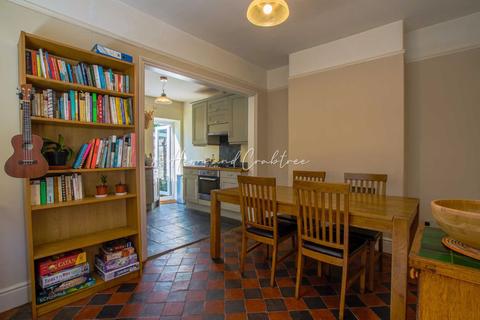 1 Orchard Place, Cardiff, CF11 9DY