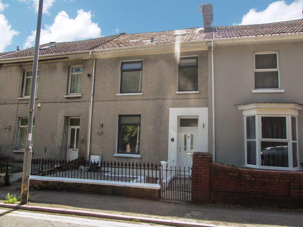 Pentyla Baglan Road, Port Talbot, SA12 8DR 4 bed house £775 pcm (£179 pw)