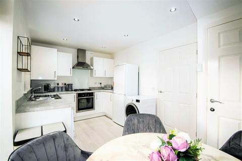 1 Furlong Drive, Kingswood, Hull, HU7 3FL