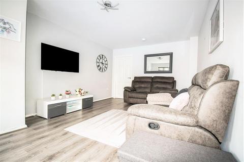 1 Furlong Drive, Kingswood, Hull, HU7 3FL
