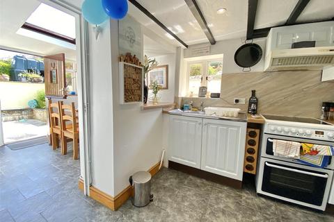 1 Penrhiw, Talybont, SY24 5EB