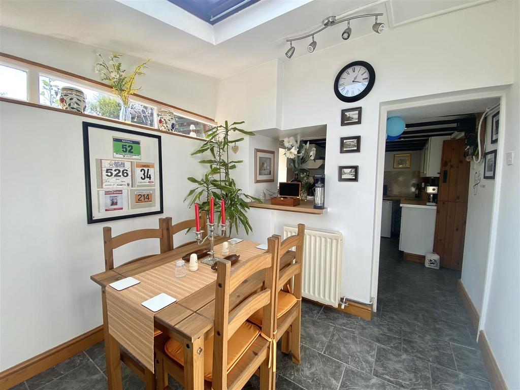 Penrhiw dining area.jpg