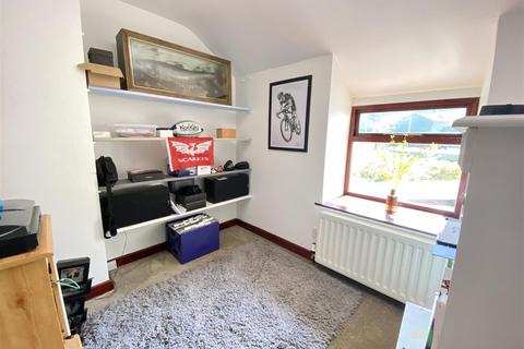 1 Penrhiw, Talybont, SY24 5EB