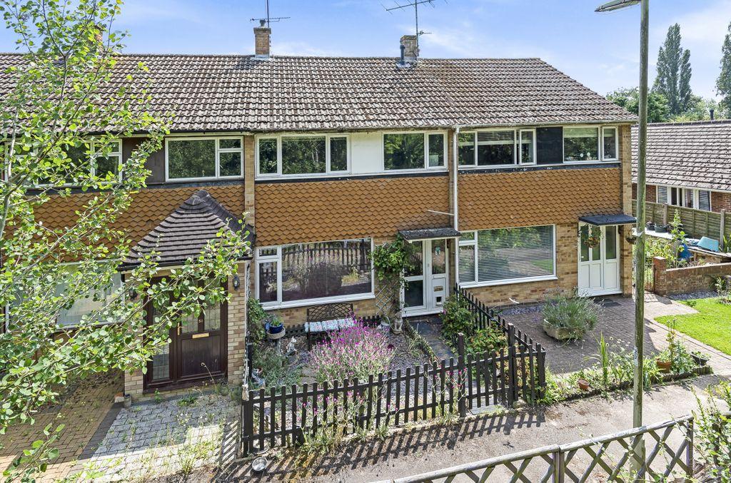 Stephens Road, Tadley RG26 3RS 3 bed terraced house £245,000