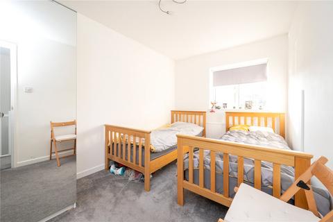 69 Watling View, St Albans, AL1 2NT