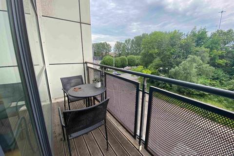 3 bedroom flat to rent, Carnoustie Street, Tradeston, Glasgow, G5