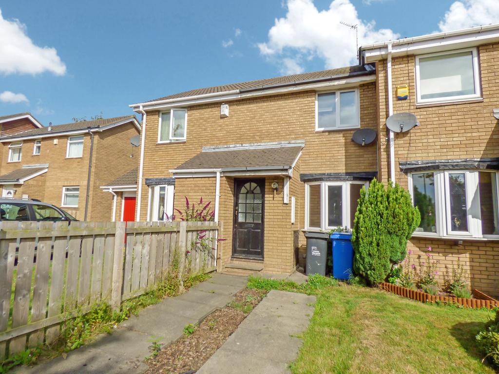 Castle Way, Pegswood, Morpeth... 2 bed terraced house £75,000