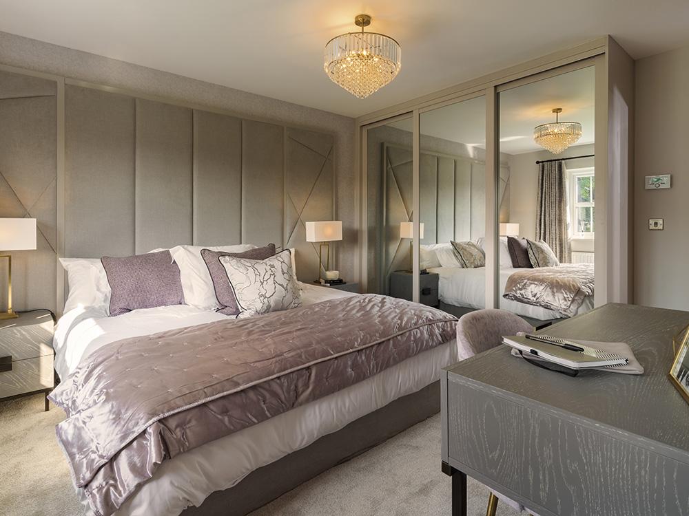 Master bedroom with en-suite bathroom