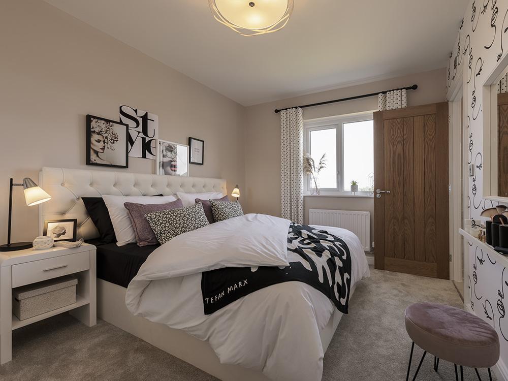 Spacious double bedroom