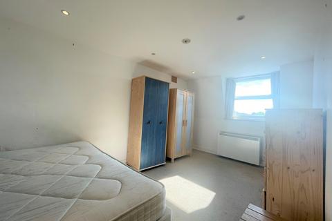 2 bedroom flat to rent, Hornsey Road, Islington, N19