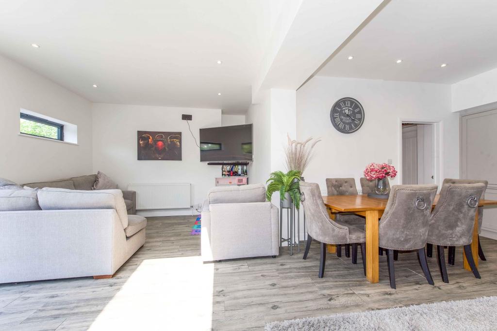 Dining/family area