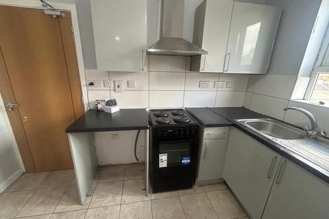 Studio to rent, FLAT C, 126 DREWRY LANE, DERBY