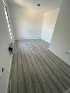 Studio to rent, FLAT C, 126 DREWRY LANE, DERBY