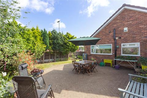 2 Chiltern Drive, Bury, BL8 1QY