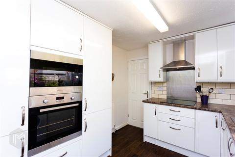 2 Chiltern Drive, Bury, BL8 1QY