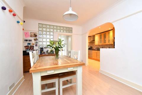 24 Dixon Road, London, SE25 6TZ