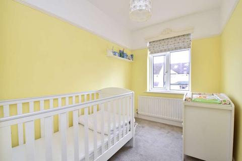 24 Dixon Road, London, SE25 6TZ